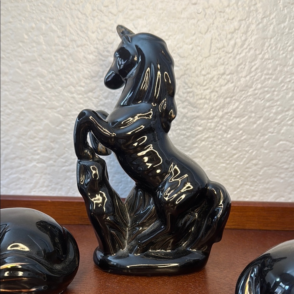 Elegant Black Unicorn Figurine Set - Picture 7 of 10